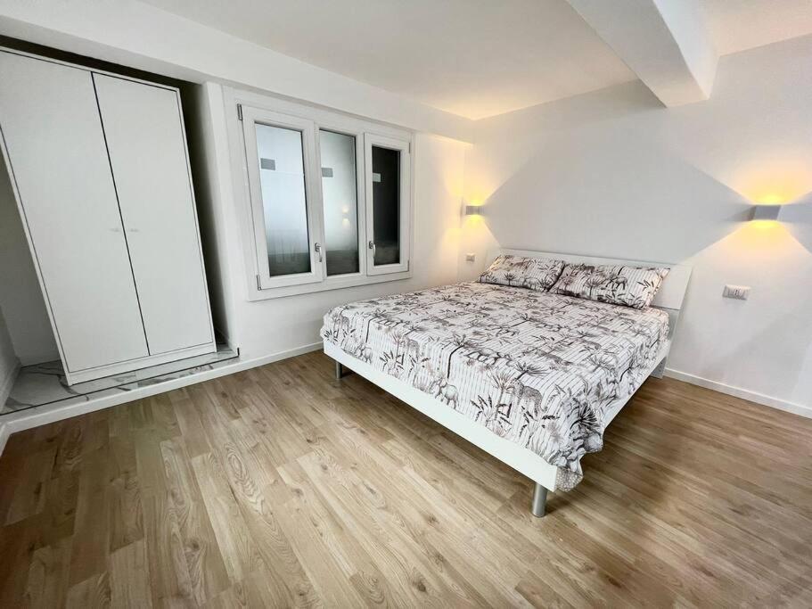 Cozy Dergano M3 Milán
